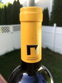 Hacienda de Arinzano bottle top